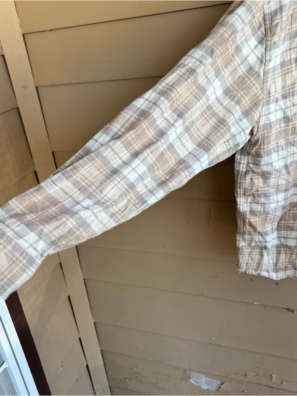 Abercrombie & Fitch Cropped Plaid Button Down Shirt - Size M Neutral Preppy Fall - Picture 2 of 6